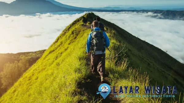 Destinasi Mendaki Terbaik di Indonesia Petualangan Adrenalin