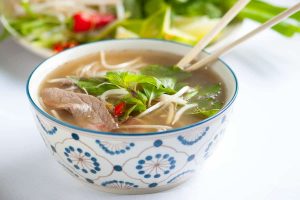 Vietnam: Pho, Hangatnya Kaldu Bening