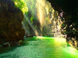 Keindahan Tersembunyi Green Canyon, Pangandaran