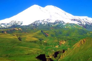 Wisata Terbaik Gunung Elbrus Rusia, Pegunungan Kaukasus