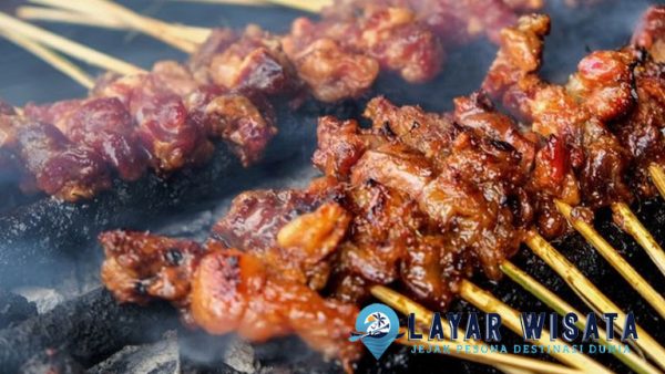 Kuliner Kaki Lima yang Mendunia: Serba-Serbi Sate Madura