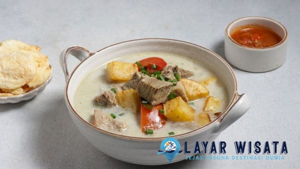 Kuliner Soto Betawi: Lezatnya Masakan Jakarta yang Kaya Rasa
