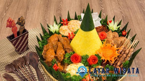 Nasi Tumpeng: Warisan Leluhur yang Terus Lestari Hingga Kini!