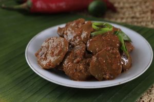 Semur Jengkol: Kelezatan Tersembunyi dari Tanah Sunda!