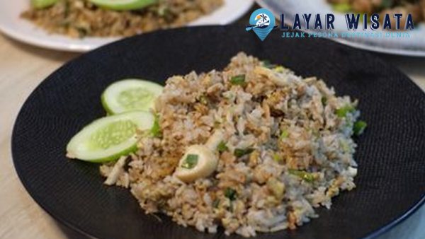 Kenikmatan Nasi Kambang yang Menggugah Selera, Sudah Coba?