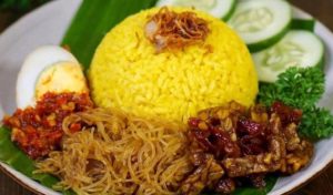 Nasi Kuning Dunia: Ragam Varian dari Sabang sampai Merauke!