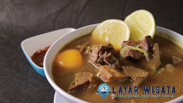 Rahasia Kelezatan Pallubasa: Kuahnya Gurih, Dagingnya Empuk!