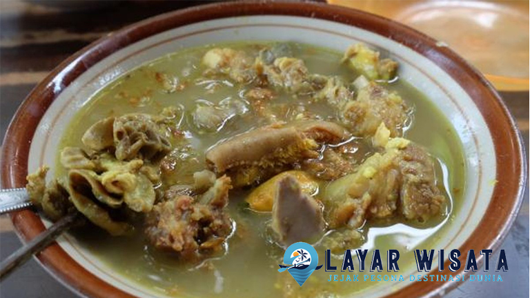 Tengkleng: Sensasi Makan Tulang Kambing yang Bikin Ketagihan!