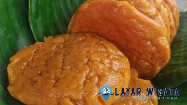 Apam Barabai: Manisan Surgawi dari Kalimantan Selatan!