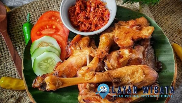 Ayam Goreng Kalasan Perpaduan Sempurna Rasa Manis Gurih!