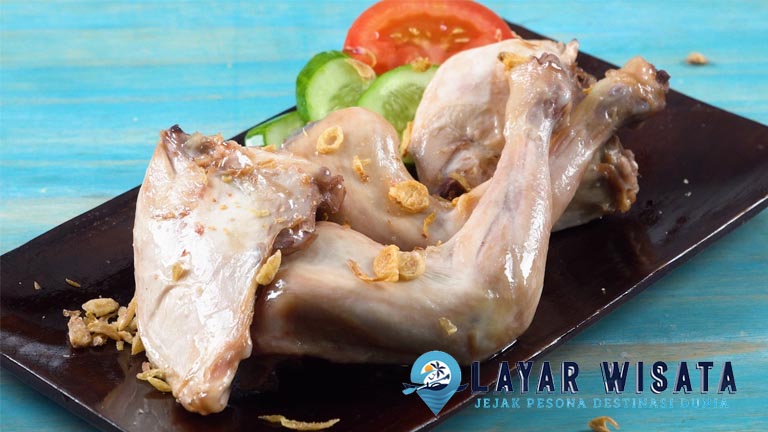 Cita Rasa Otentik Minang: Nikmati Kelezatan Ayam Pop!