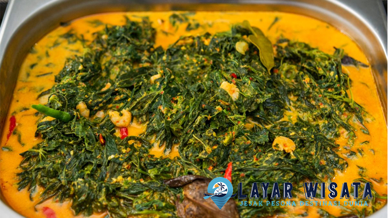 Gulai Daun Singkong: Perpaduan Sempurna Gurih dan Segar!
