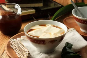 Kembang Tahu: Dessert Legendaris yang Bikin Lidah Bergoyang!