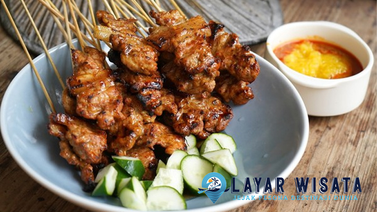 Sate Babi: Hidangan Klasik yang Penuh Cita Rasa, Wajib Coba!