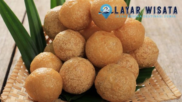 Tahu Bulat: Street Food Legendaris yang Selalu Menggoda Selera!