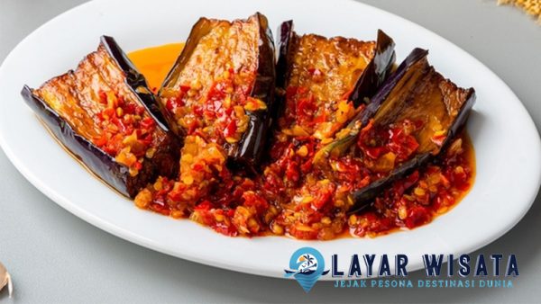 Terong Balado: Nikmati Kelezatan Pedas yang Menghangatkan!
