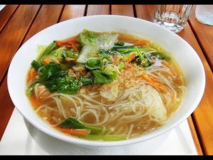 Bihun Kuah Si Lembut Hangat yang Selalu Dicari Lidah