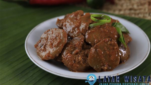 Misteri Semur Jengkol: Kenikmatan Tersembunyi di Setiap Suapan!