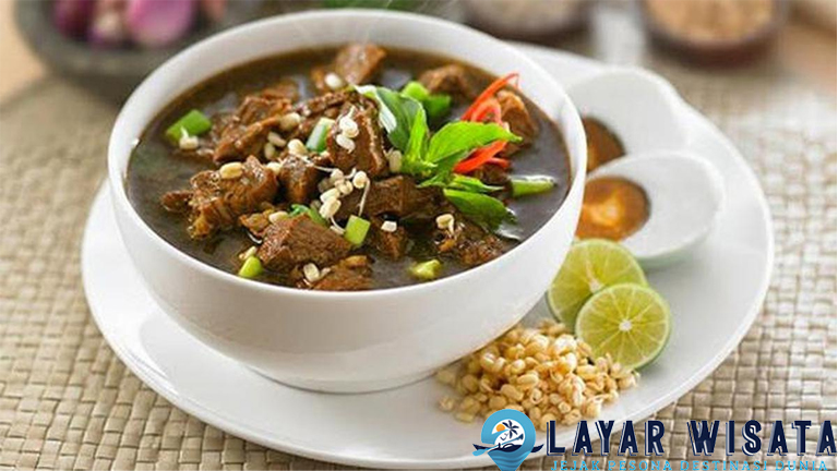Rawon Khas Jawa Tengah, Gurih dan Berbumbu Istimewa!