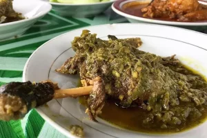 Gulai Itiak Sajian Unik Pedas yang Jadi No1 Primadona Padang 13 Gulai Itiak Sajian Unik Pedas yang Jadi No1 Primadona Padang