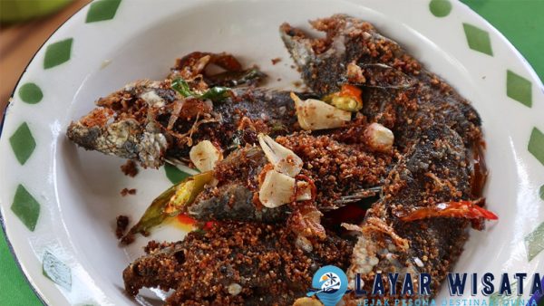 Lezat dan Berani Sensasi Iwak Pakasam Kalimantan!