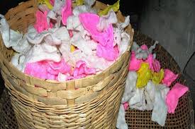 Kerupuk Melarat Cirebon Punya Cara Sendiri Untuk Gurih!