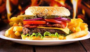 5 Fakta Gurih di dalam Cheeseburger Favorit Amerika