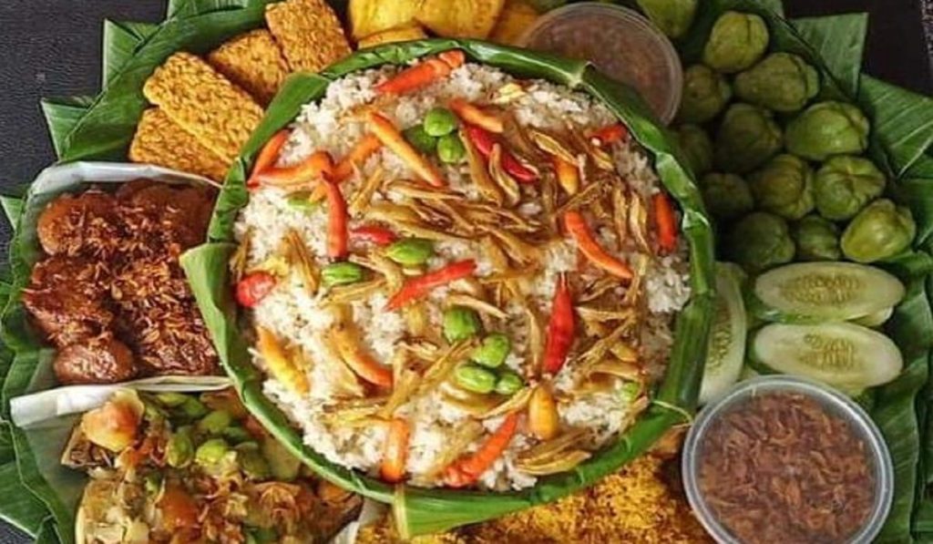 Nasi Liwet Hidangan 1 Tradisional Cantik Keluarga