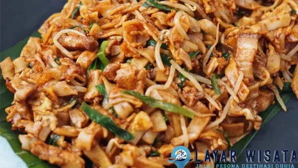 Char Kway Teow Gurih, Pedas, dan Penuh 4 Sejarah 9 Char Kway Teow Gurih, Pedas, dan Penuh 4 Sejarah