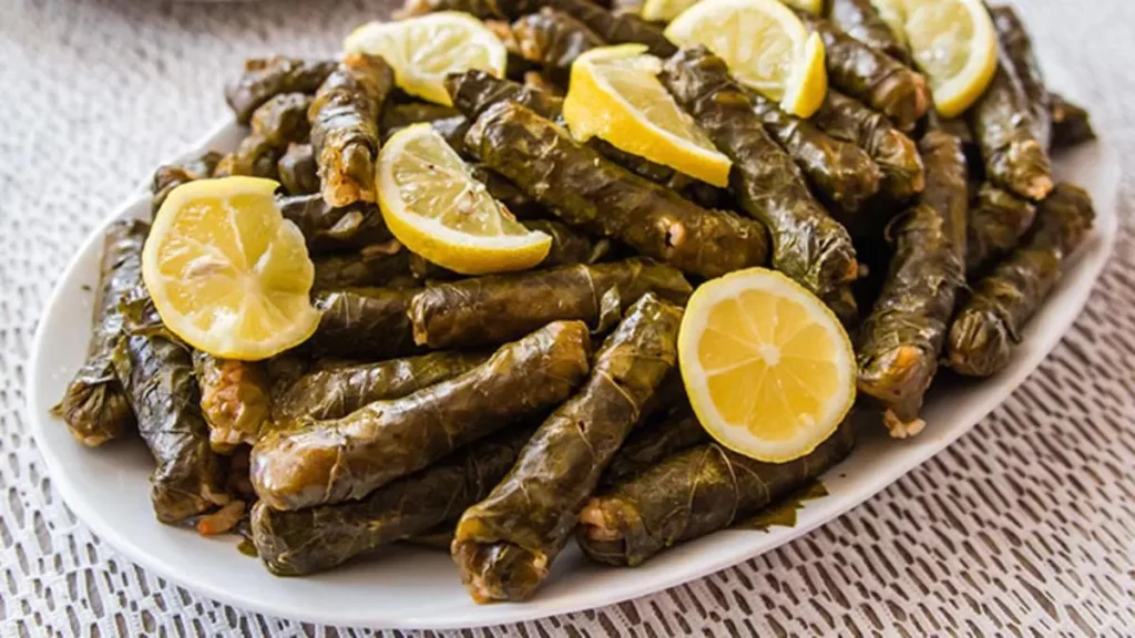 Dolma Si Kecil Berisi 5 Rasa Besar dari Anatolia 10 Dolma Si Kecil Berisi 5 Rasa Besar dari Anatolia