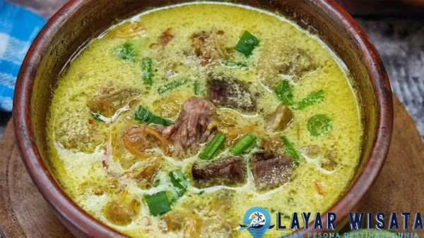 Empal Gentong Sup Baru dari 7 Gentong Sakti