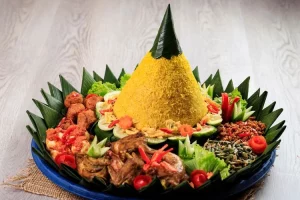 Nasi Kuning 1 Sarapan Penuh Warna Bikin Semangat! 11 Nasi Kuning 1 Sarapan Penuh Warna Bikin Semangat!