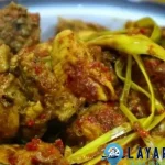 Pedesan Entog Penuh Pedasnya Bikin 2 Mata Melek!