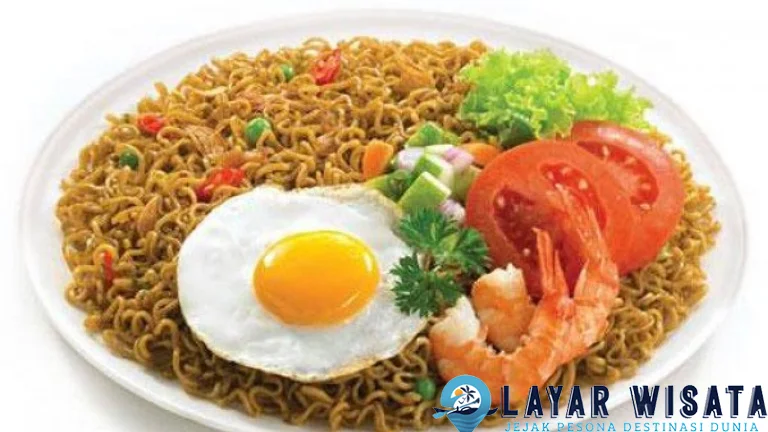 Indomie Goreng Kreasi Penuh 3 Topping Apa Saja Enak!