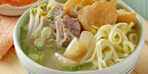 Kuah Gurih Mie Kocok, dalam 12 Ikon Kuliner Bandung