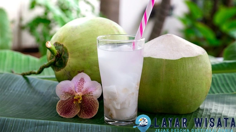 Es Kelapa Minuman 1950 Legendaris Seger