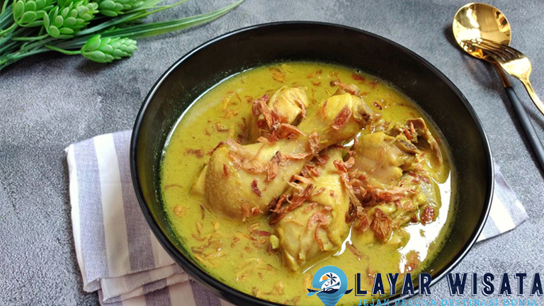 Opor Ayam: Hidden Gem 03 Meletus Indonesia!